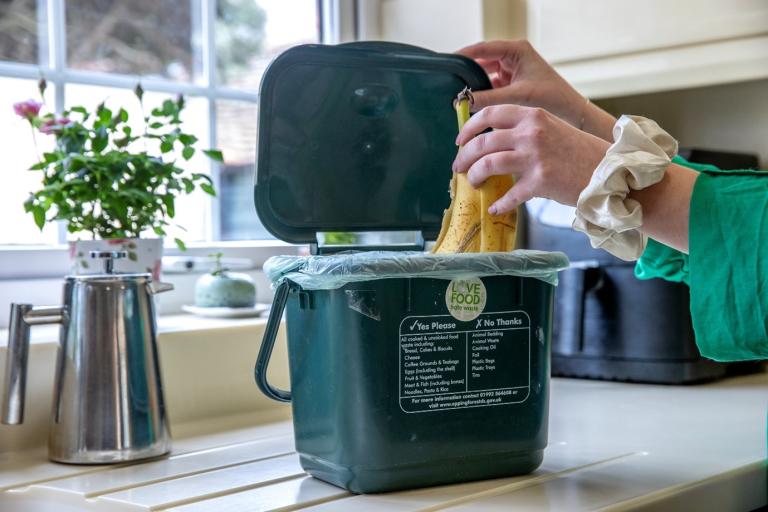 Kitchen recycling